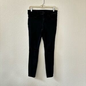 American Eagle Outfitters Black Distressed Knee Skinny Jegging Size 6
